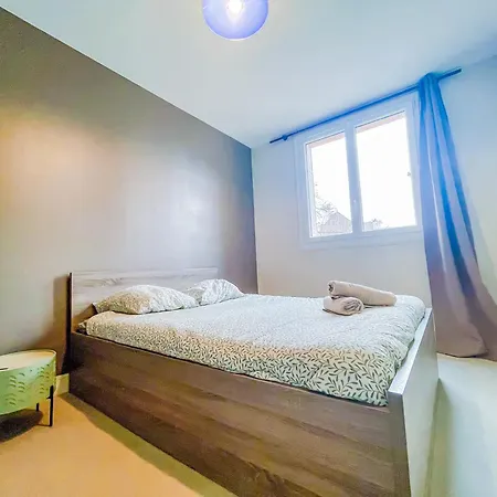 Proche Du Puy De Dome Avec Parking Prive Apartment Clermont-Ferrand